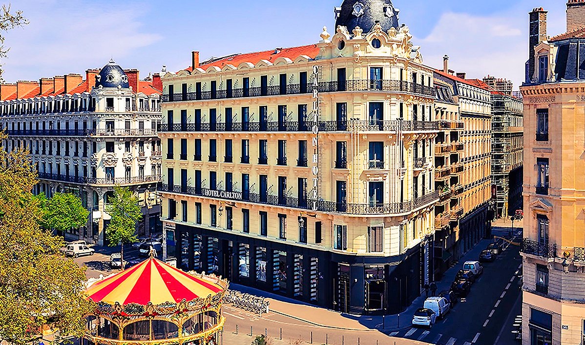 http://www.accorhotels.com/2950