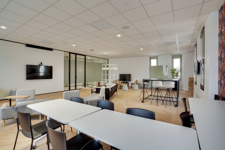 Bureaux du Groupe Orange Salon bureau flexible et design