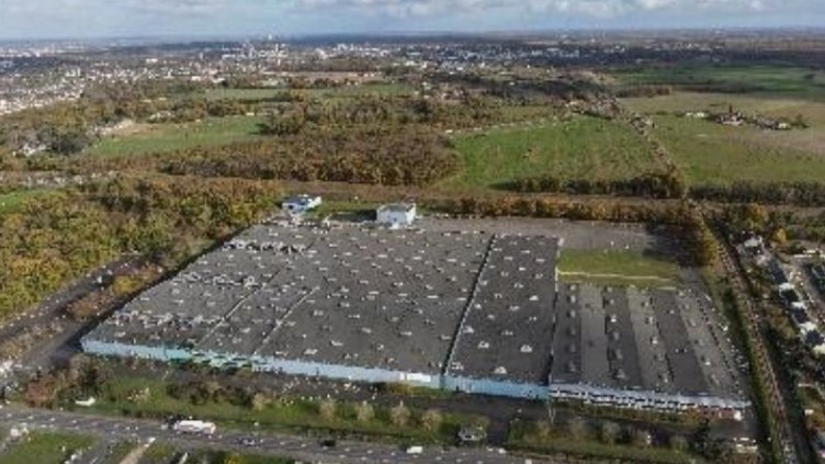 JLL a conseillé Tupperware pour la vente de son usine de Joué-les-Tours