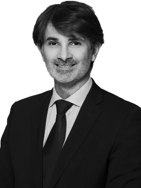 Yannis de Francesco,Directeur de Département Grands Projets (>5000 m²)